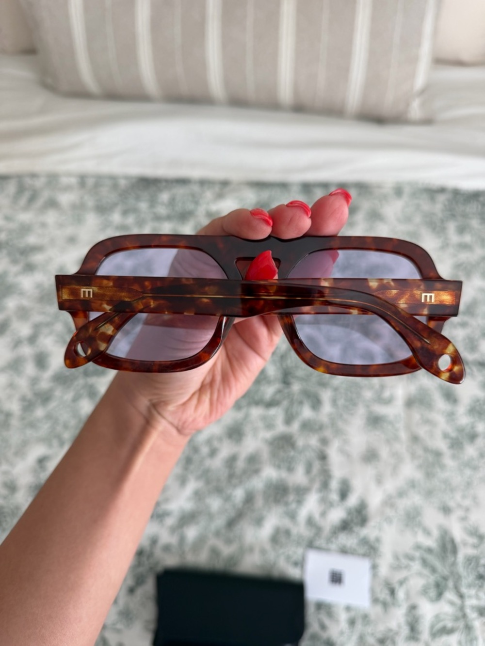 Elisa Johnson Jane Sunglasses - Picture 3 of 6